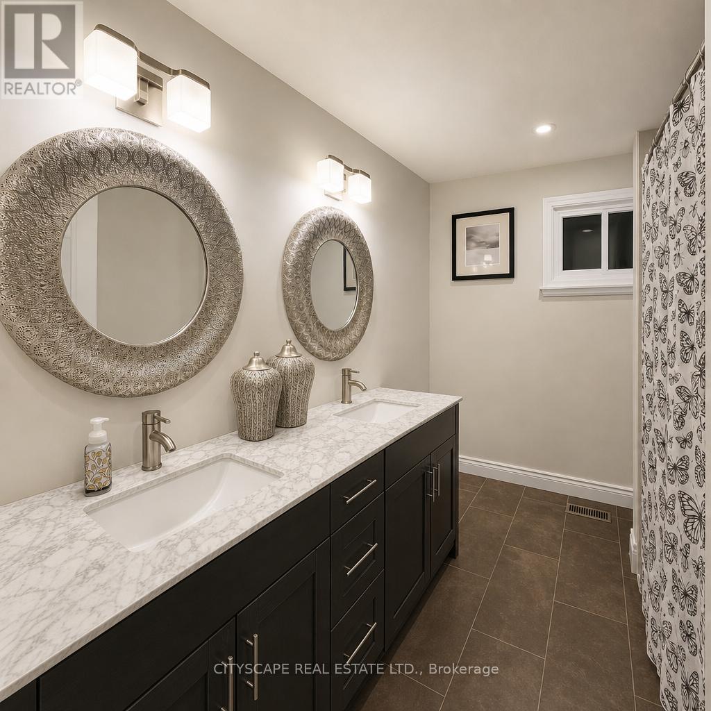 891 CURTIS CRESCENT - 10