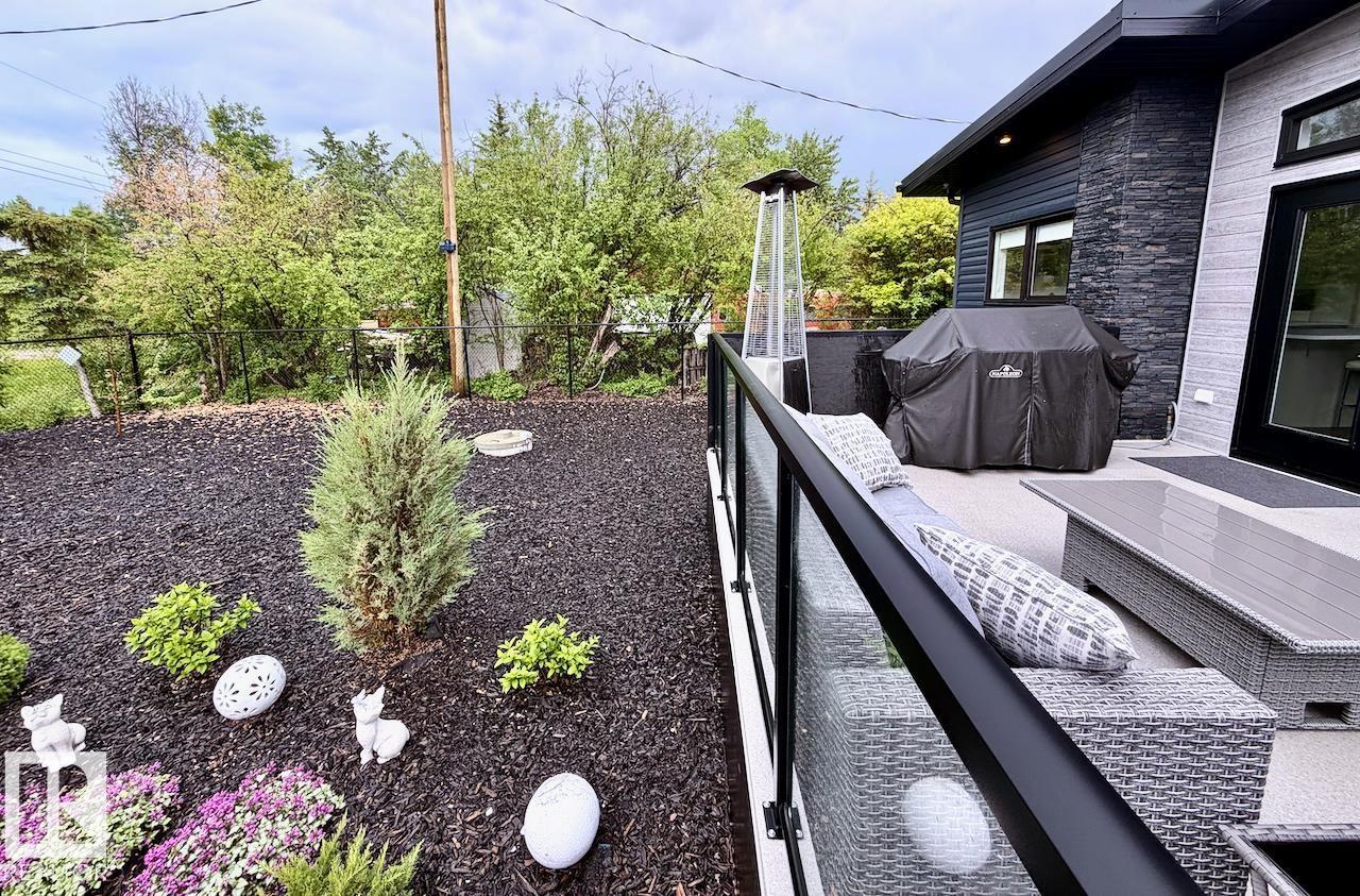 28 4319 LAKESHORE RD - 17