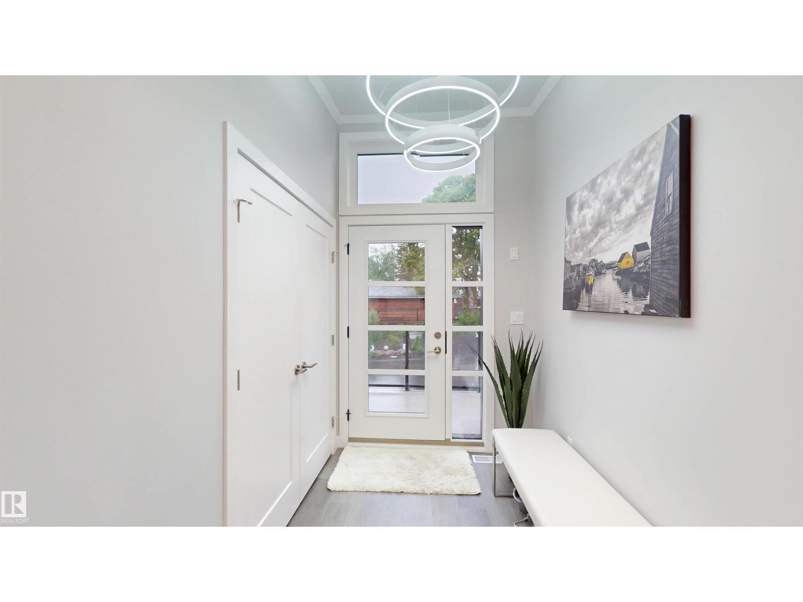 28 4319 LAKESHORE RD - 19