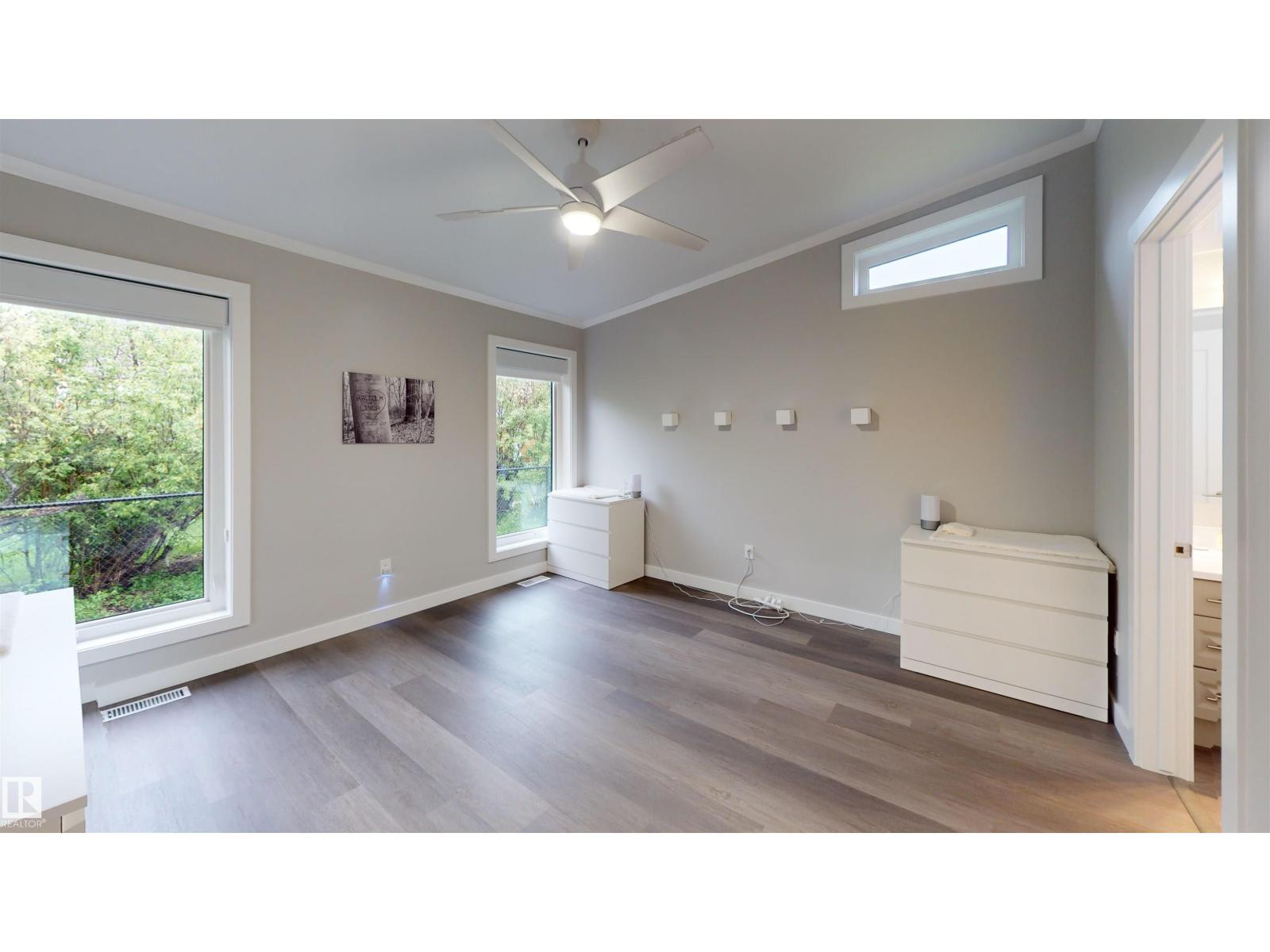 28 4319 LAKESHORE RD - 33