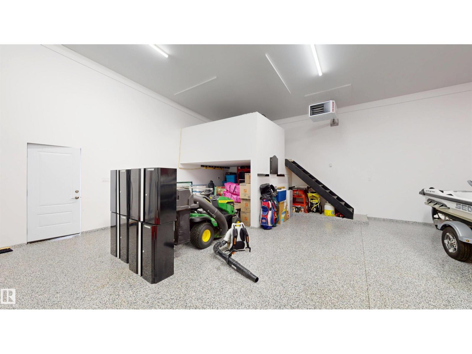 28 4319 LAKESHORE RD - 40