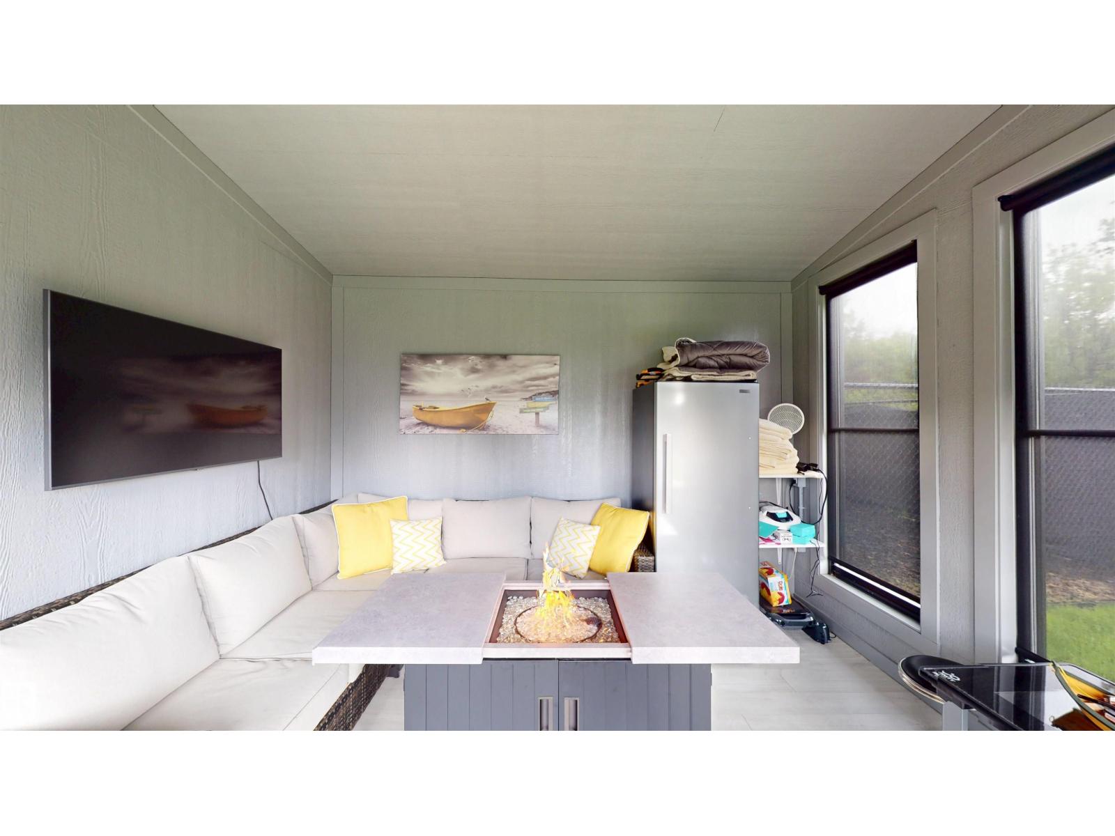 28 4319 LAKESHORE RD - 8