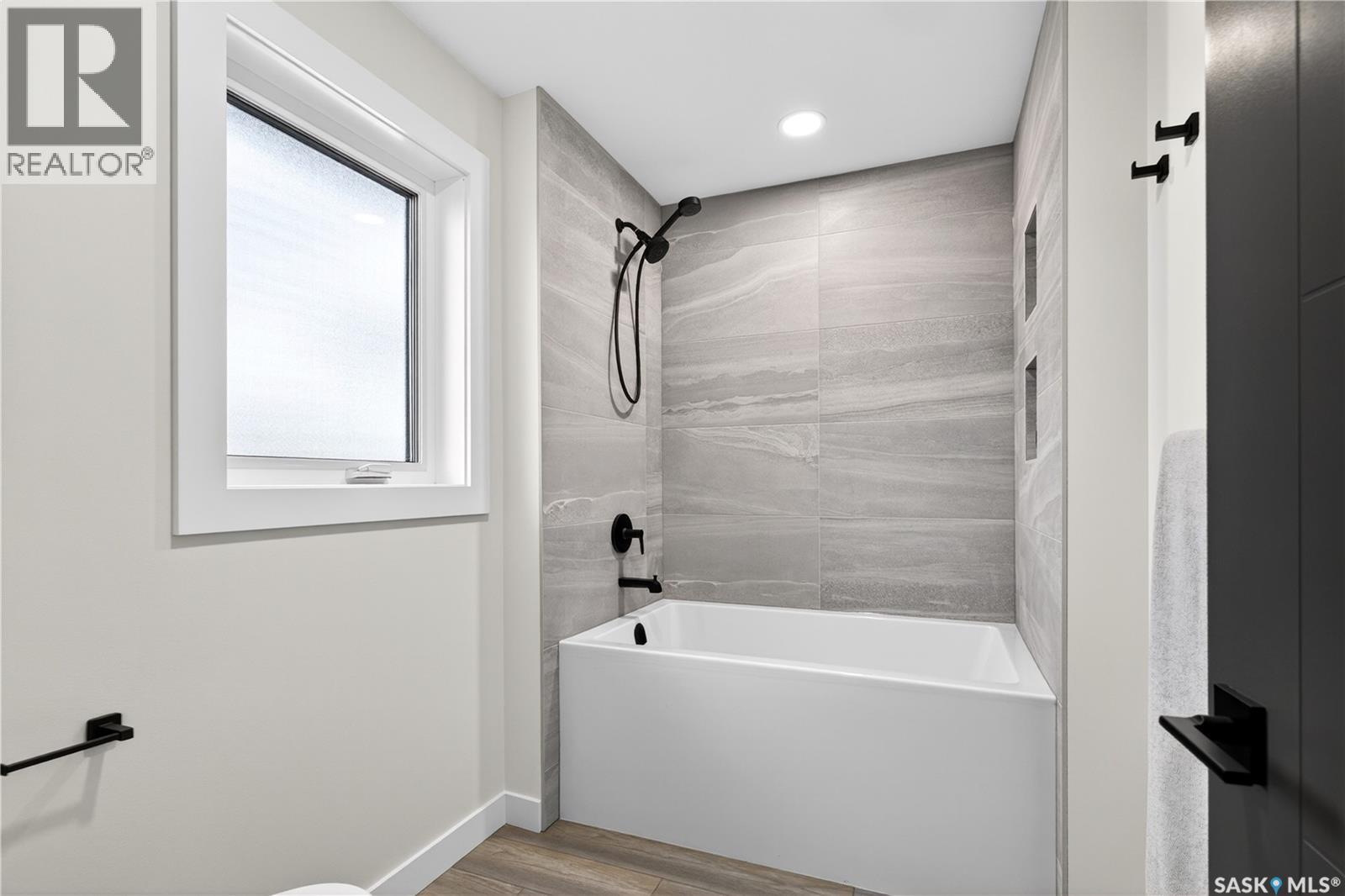 428 Woolf BEND - 41