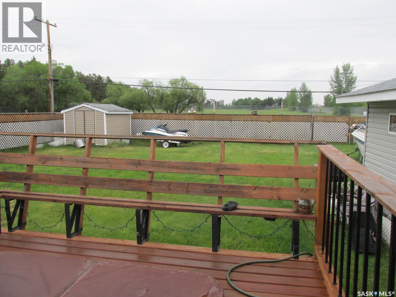 205 6th STREET N - 6