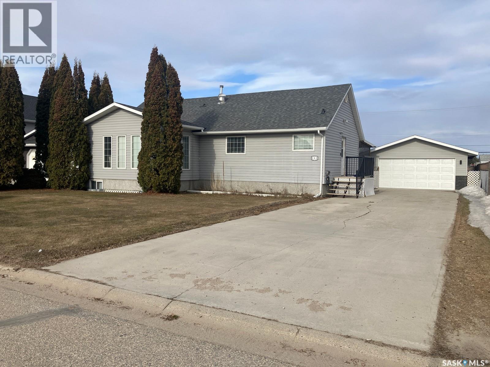 205 6th STREET N - 1