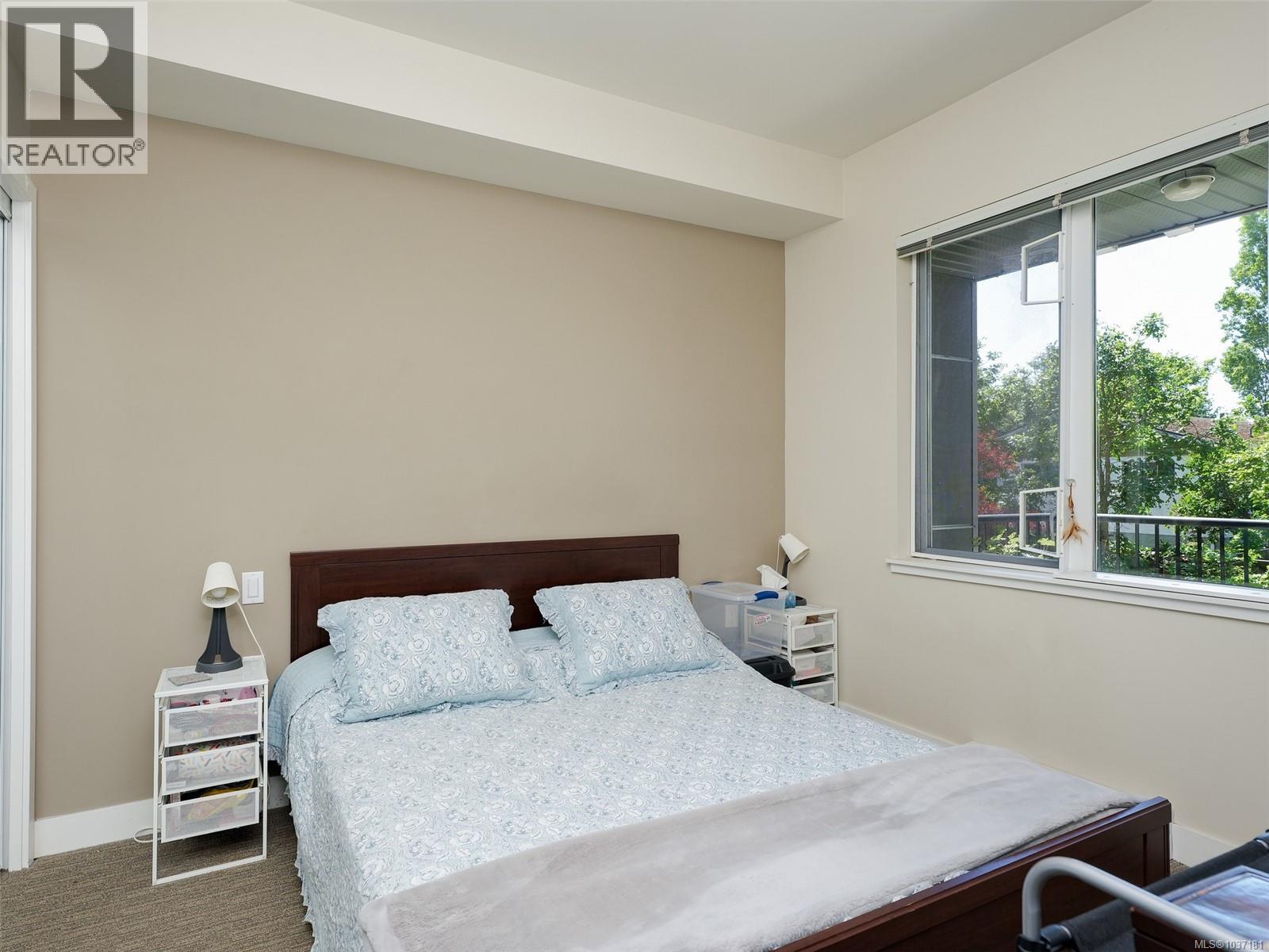 #205 4030 Borden St - 12