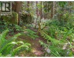 8626 Redrooffs Road, Halfmoon Bay, BC V7Z1E7 Photo 35