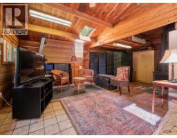 8626 Redrooffs Road, Halfmoon Bay, BC V7Z1E7 Photo 21