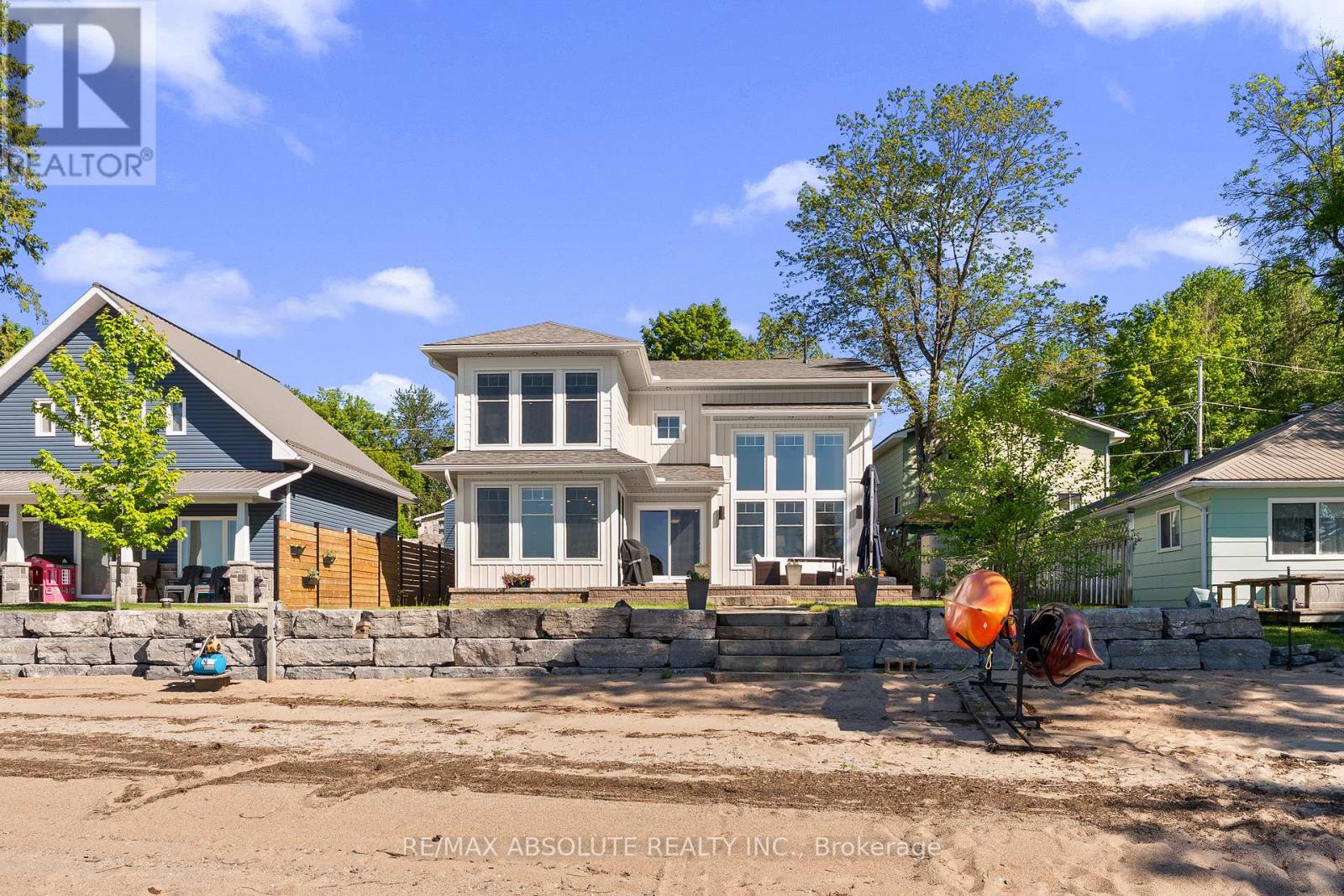 664 CARUSO CIRCLE - 2