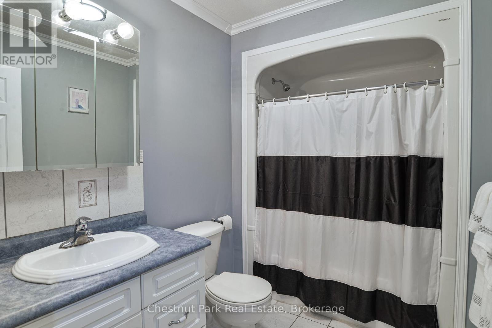 996 NORTH MARY LAKE ROAD - Image 17