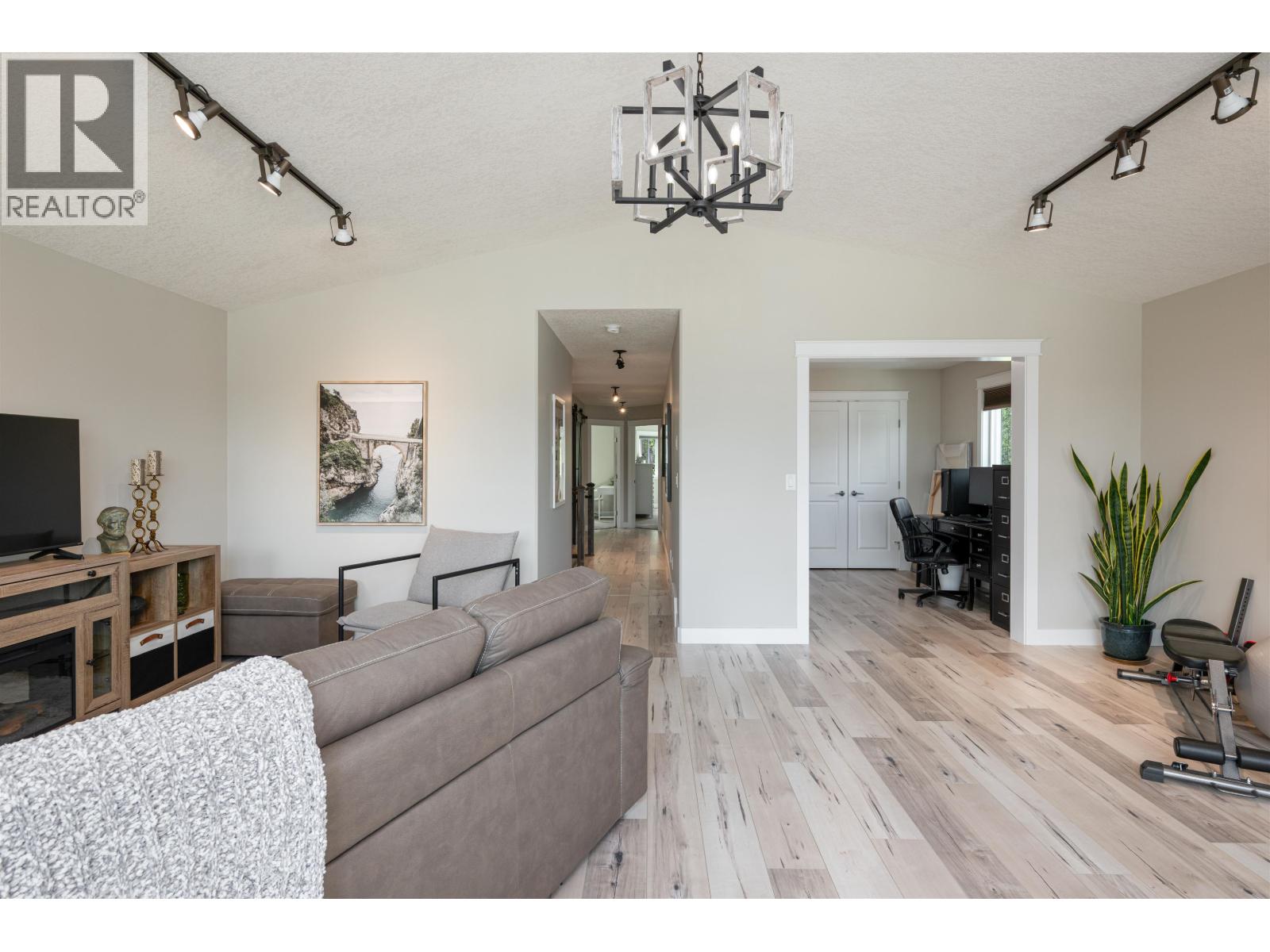 8001 STILLWATER CRESCENT - 16