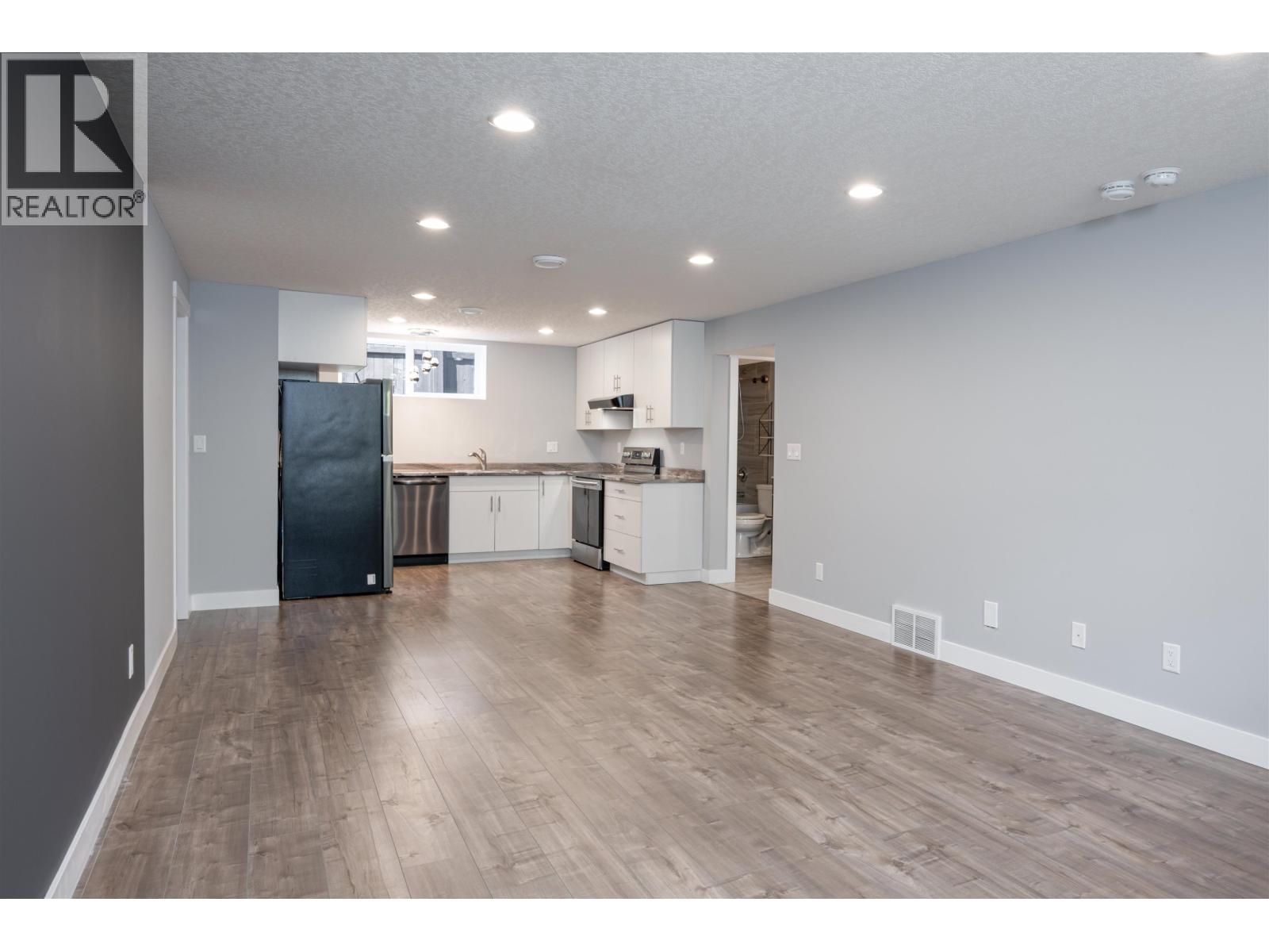 8001 STILLWATER CRESCENT - 27