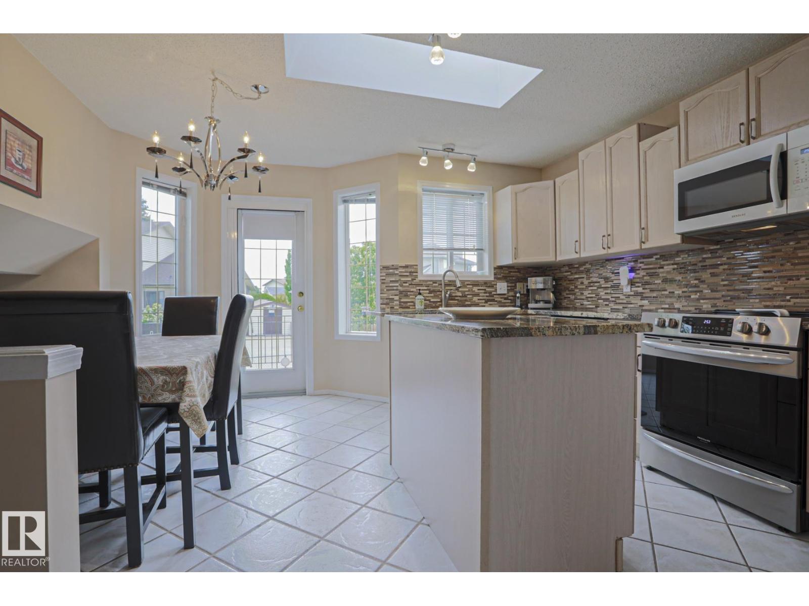 7716 154 AV NW — photo 19