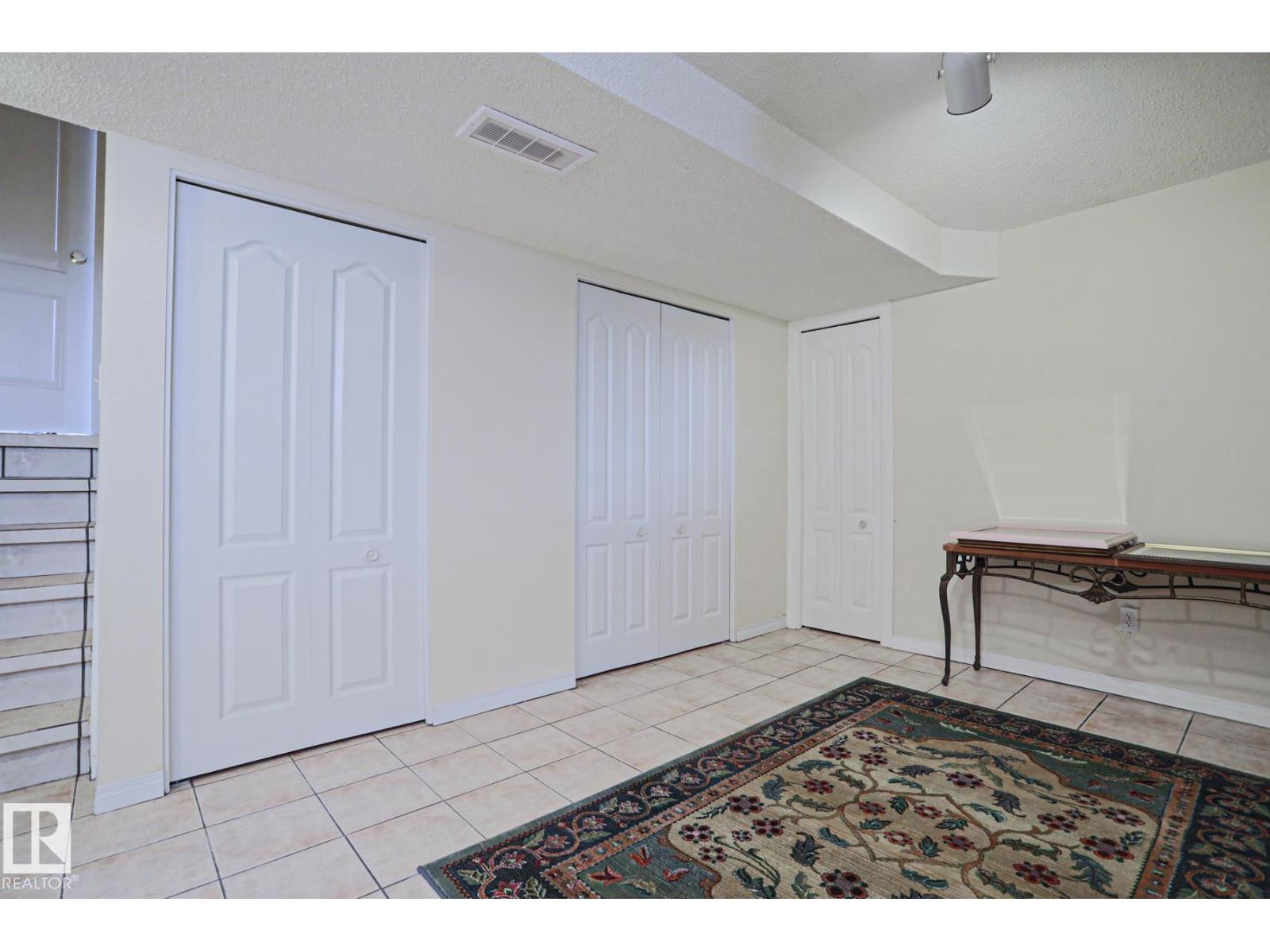 7716 154 AV NW — photo 48