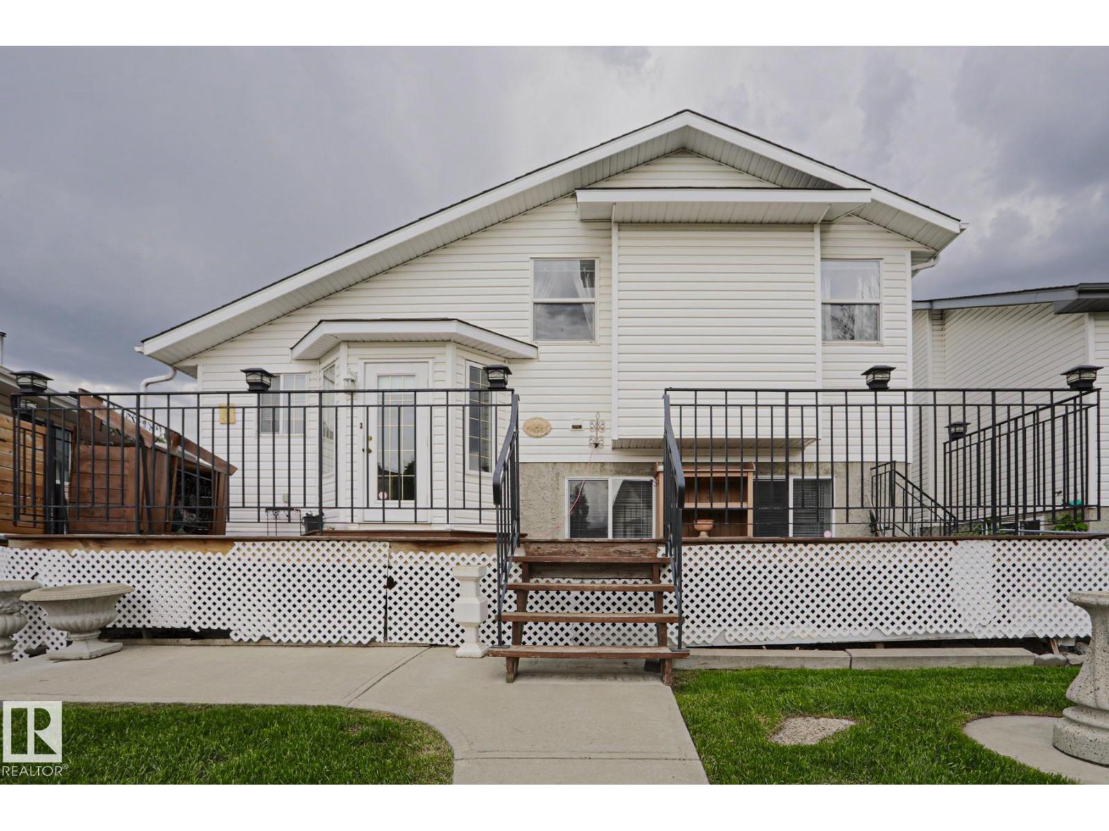 7716 154 AV NW — photo 55