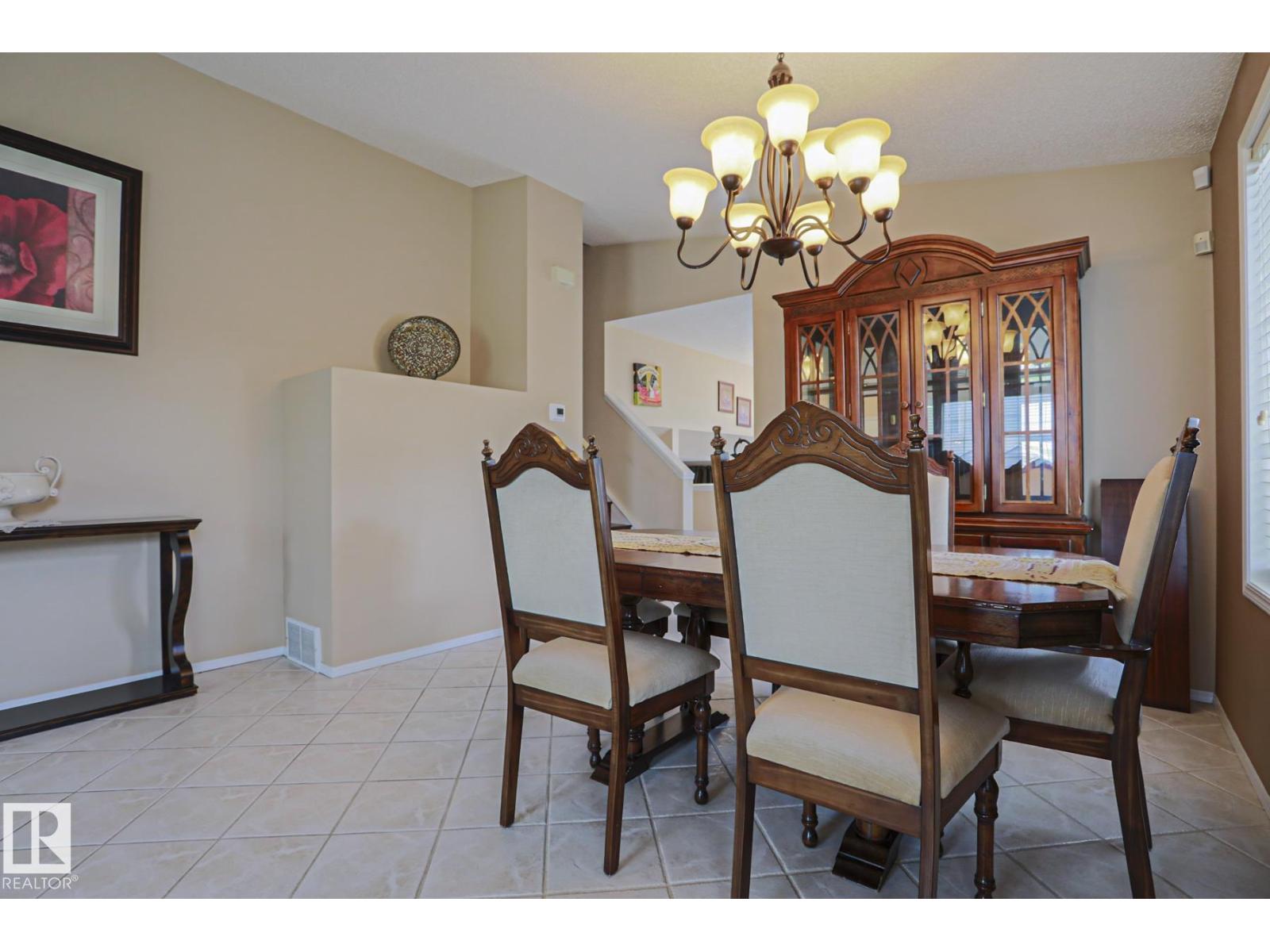 7716 154 AV NW — photo 6