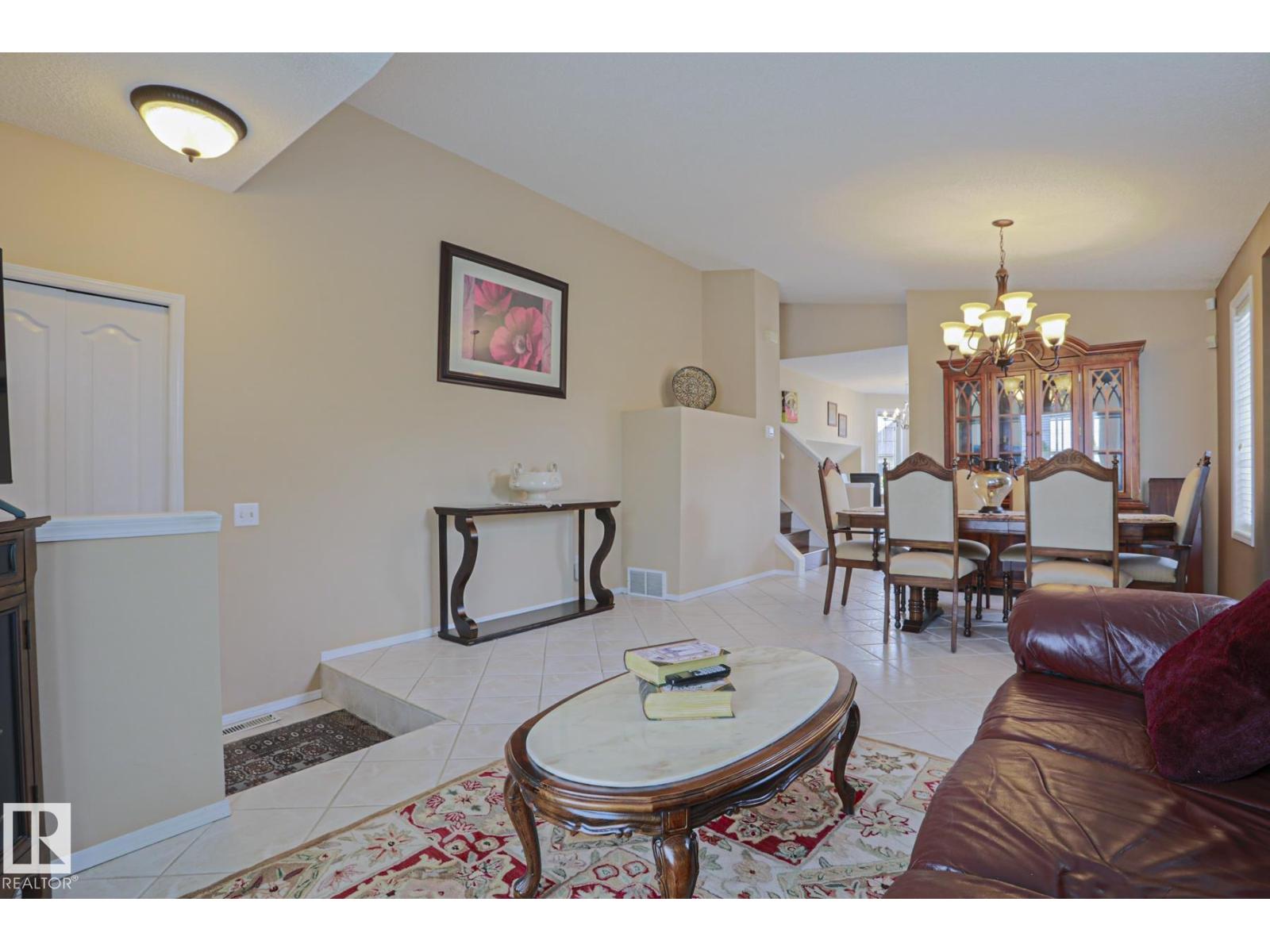 7716 154 AV NW — photo 9