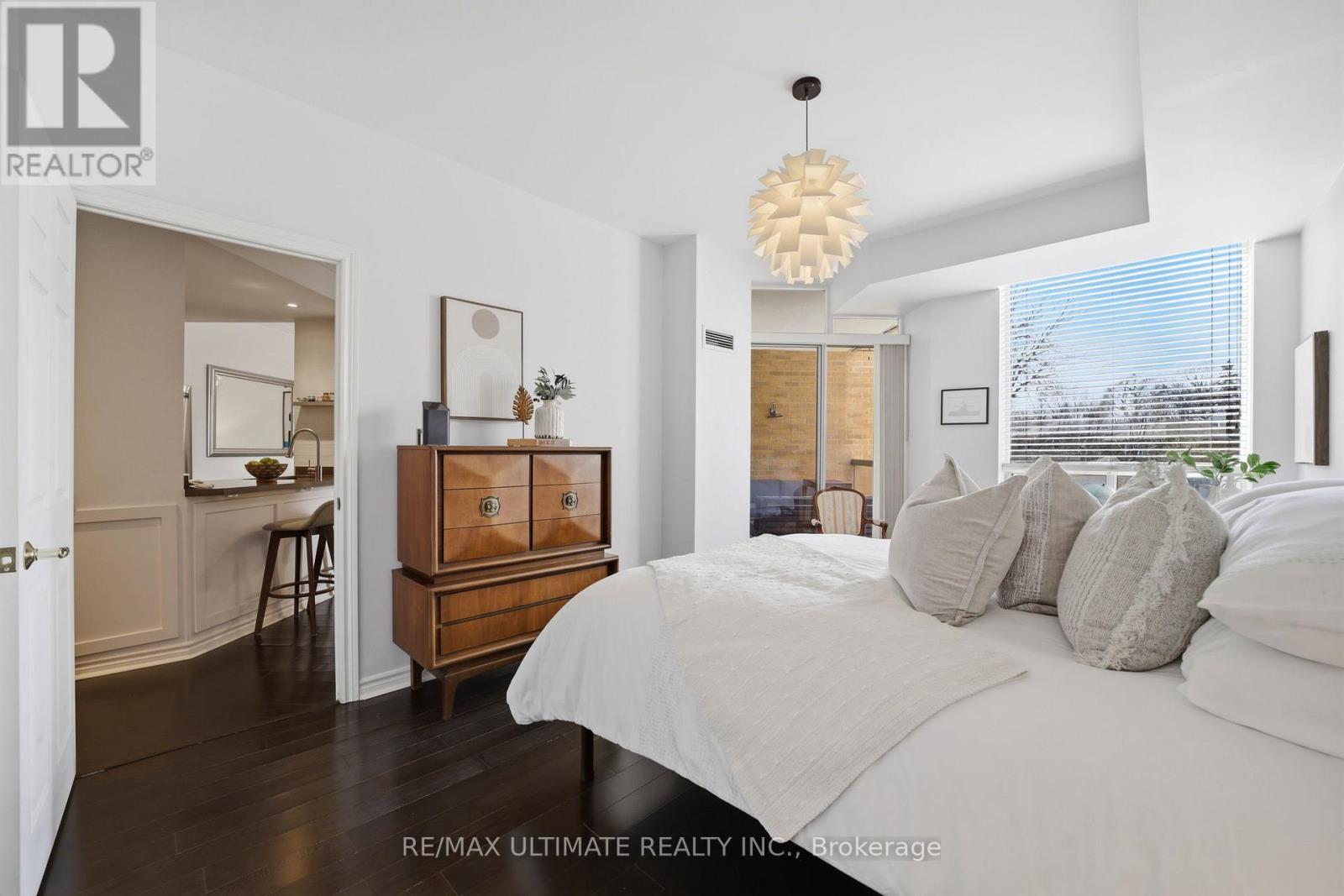#405 1750 BAYVIEW AVENUE - 14