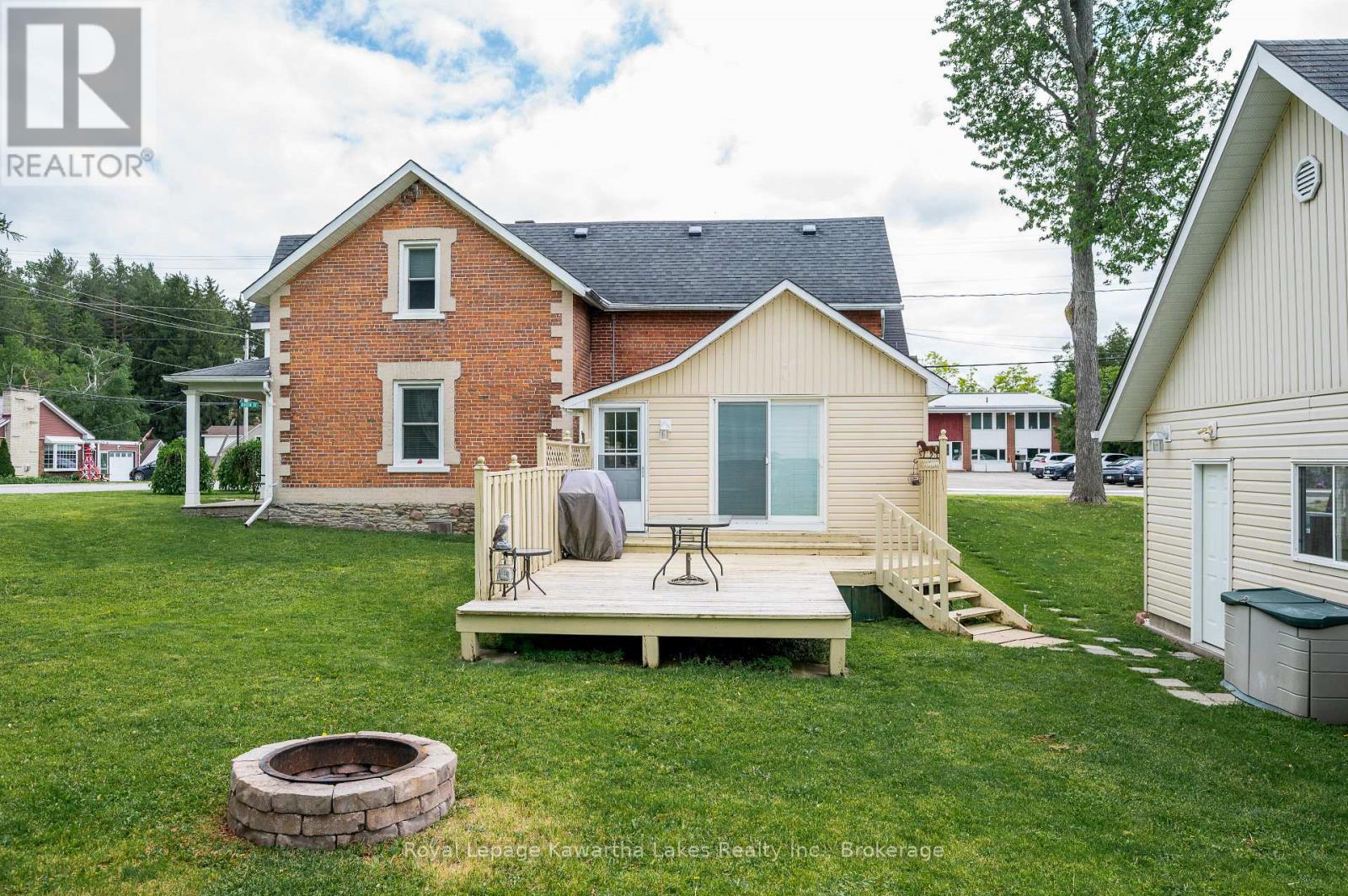 135 COLBORNE STREET - 26