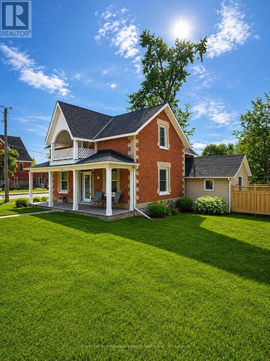 135 COLBORNE STREET - 4