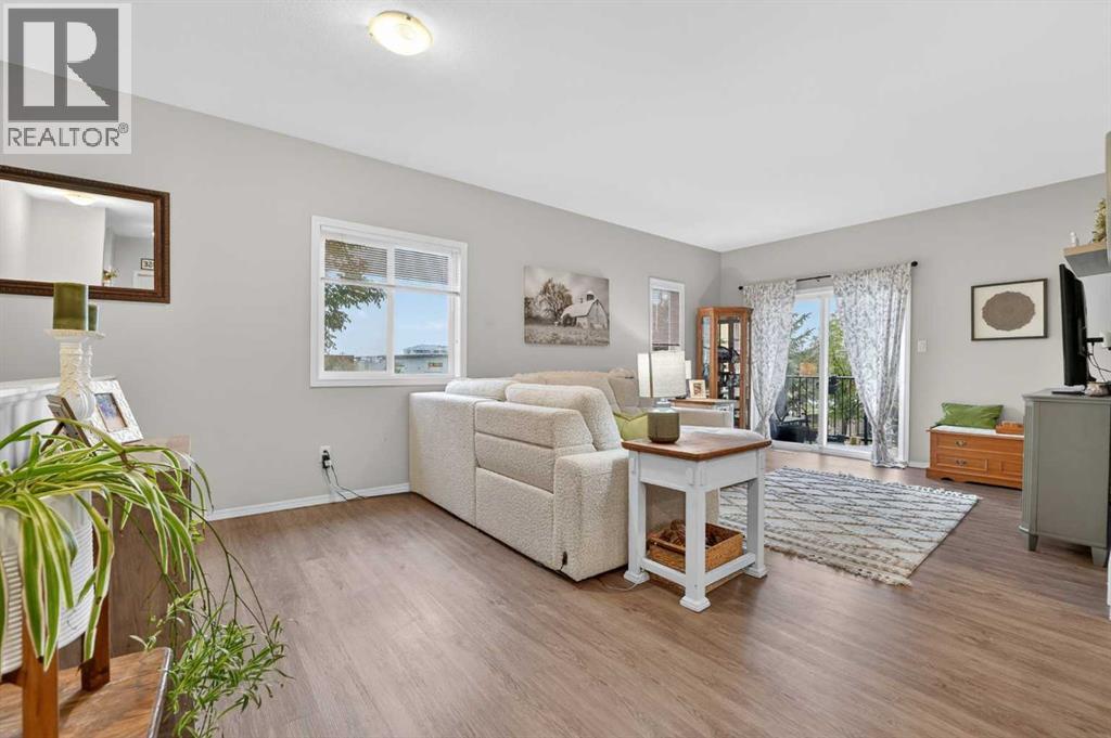 7, 129 Silkstone Road W - photo 4