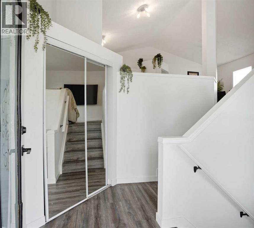 113 Mt Lorette Place SE - photo 2