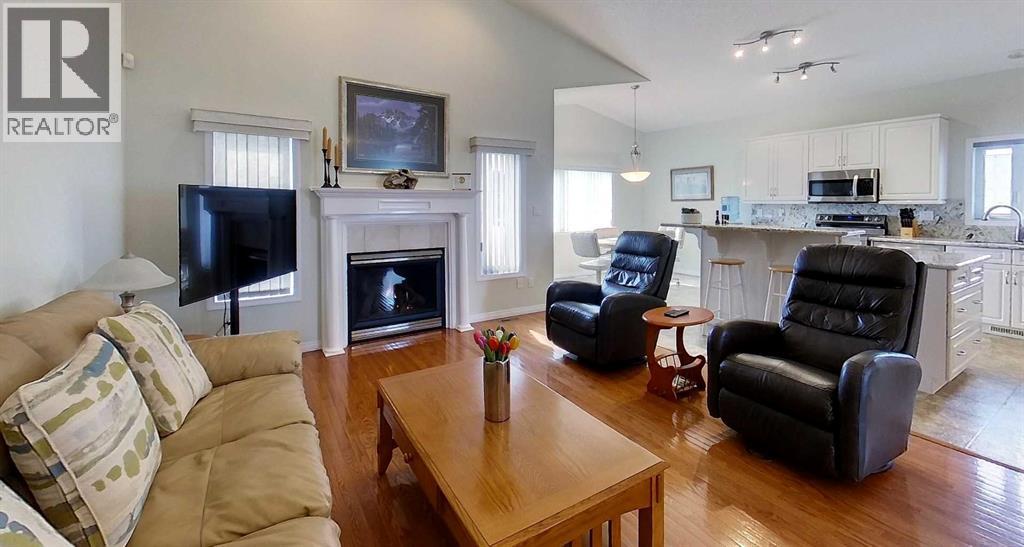 6123 11 Avenue - photo 2