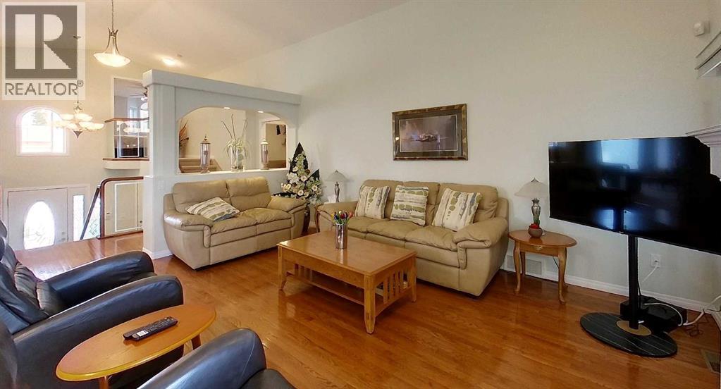 6123 11 Avenue - photo 3