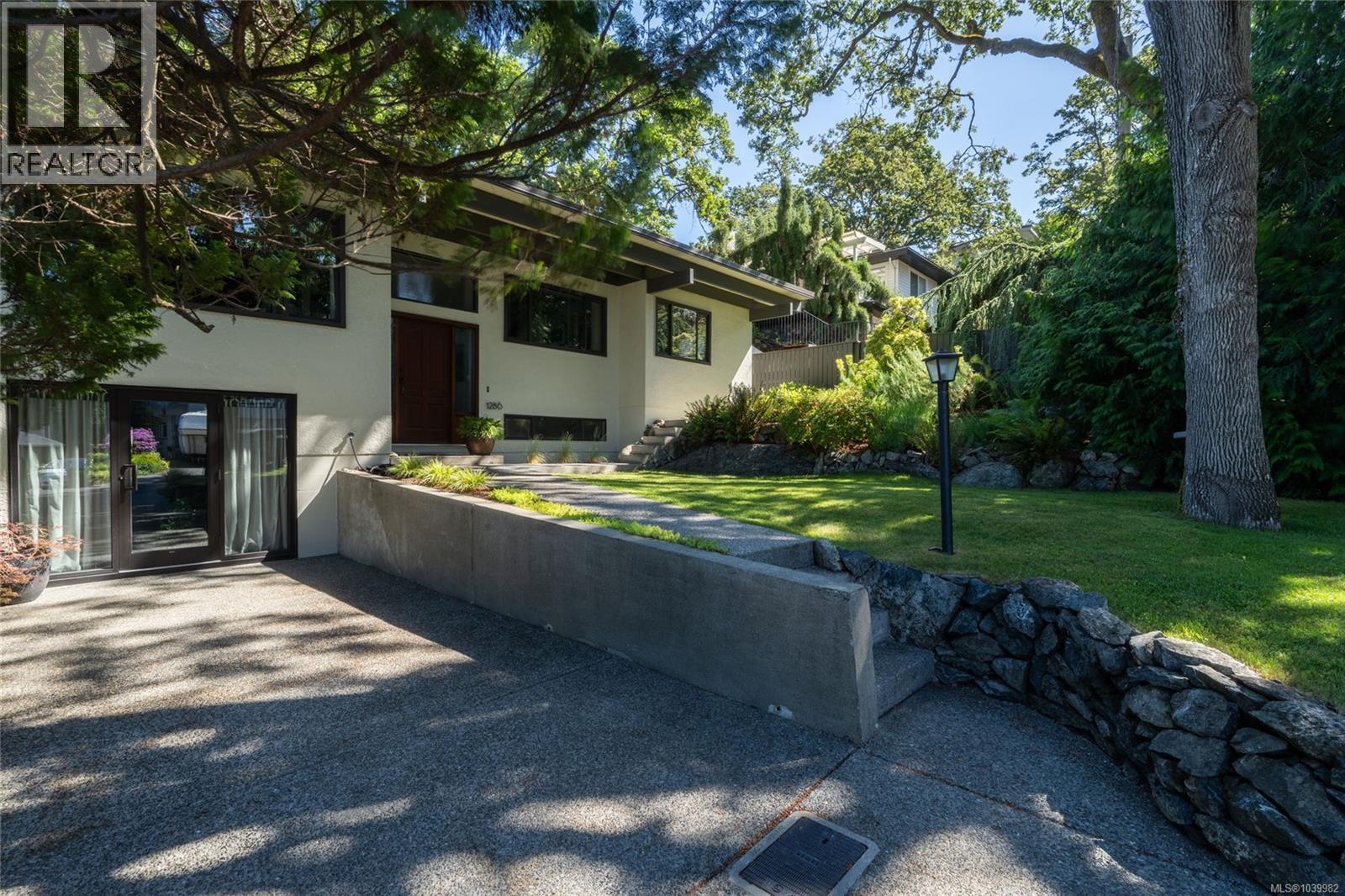 1286 Pike St - 33