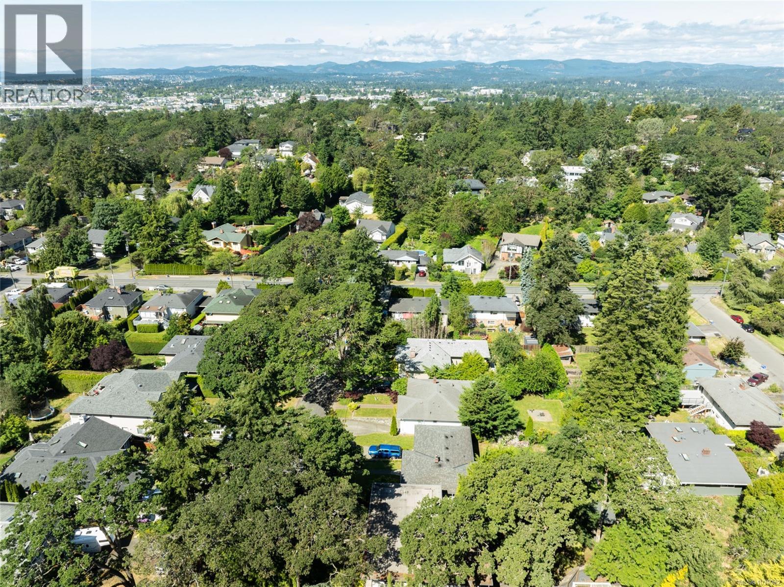 1286 Pike St - 35