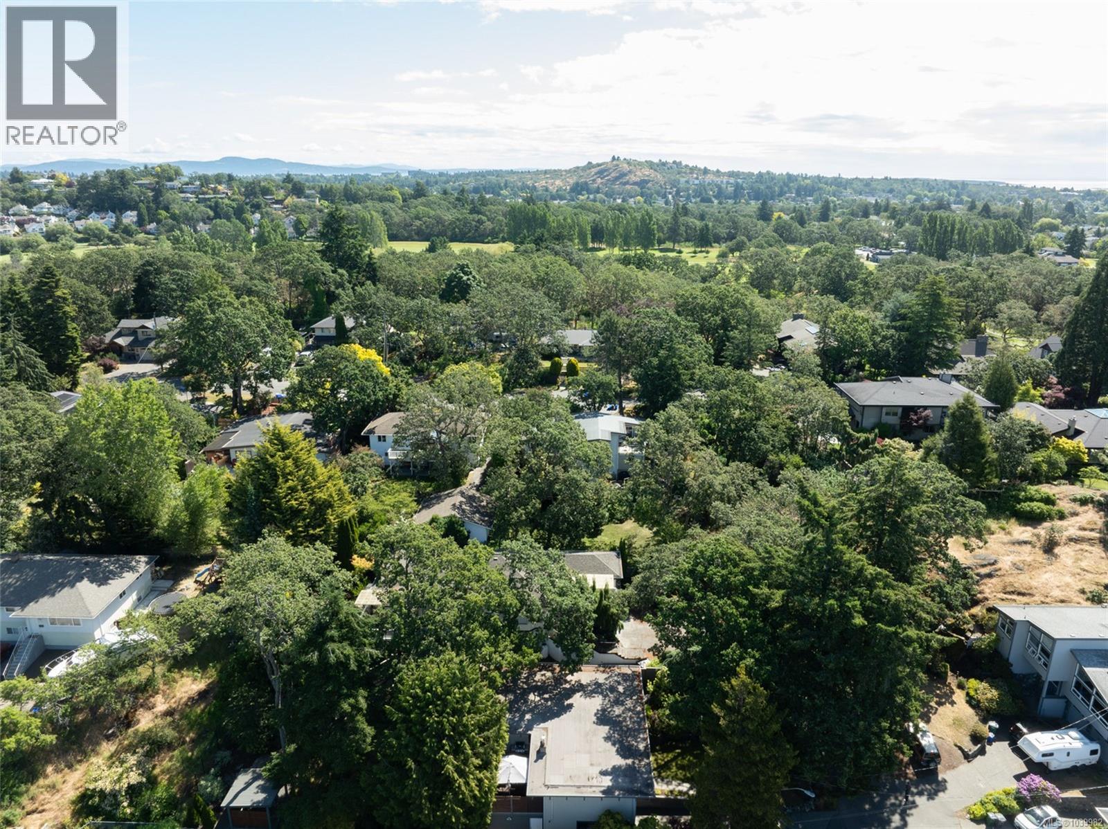 1286 Pike St - 36
