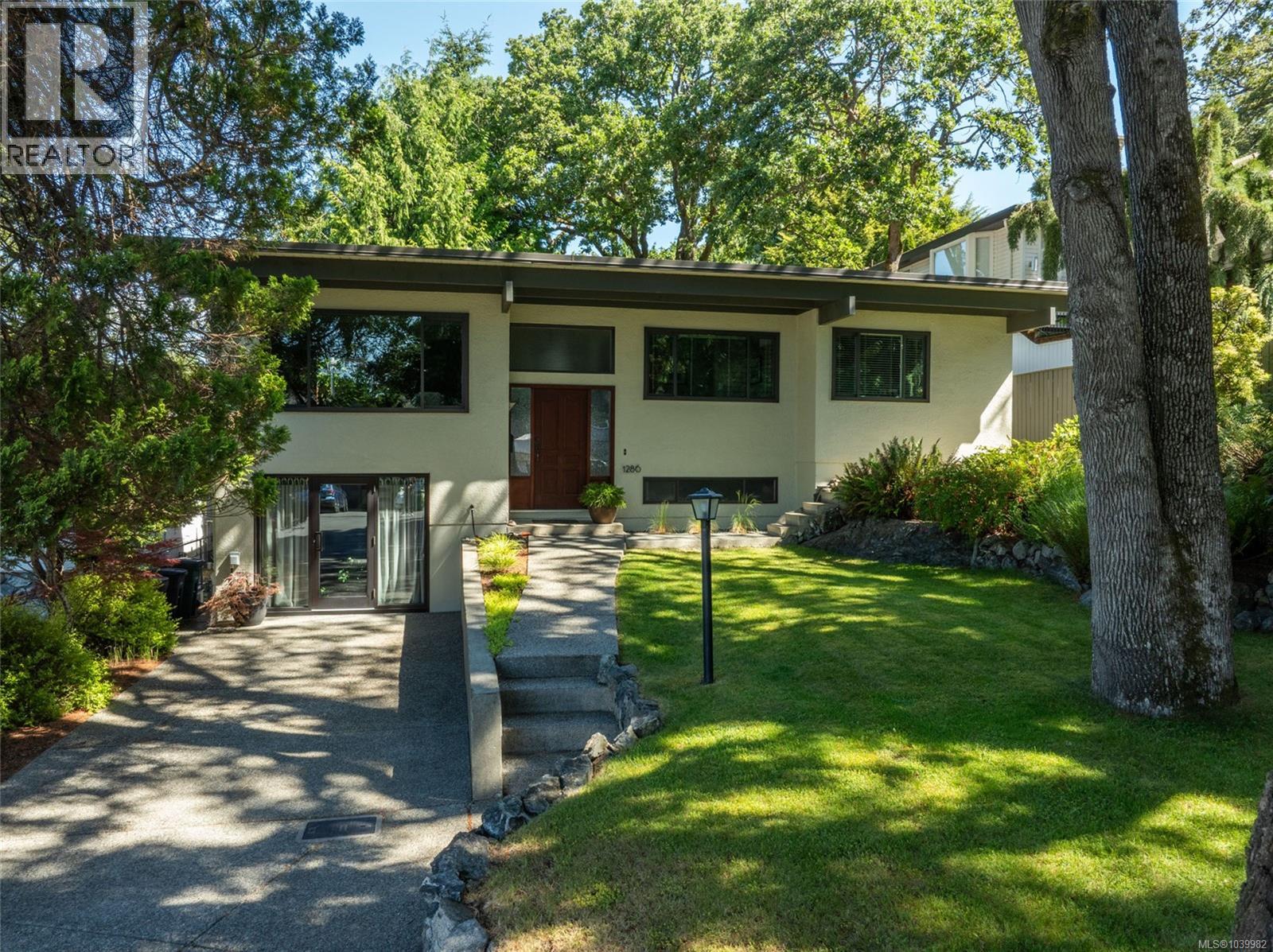 1286 Pike St - 40