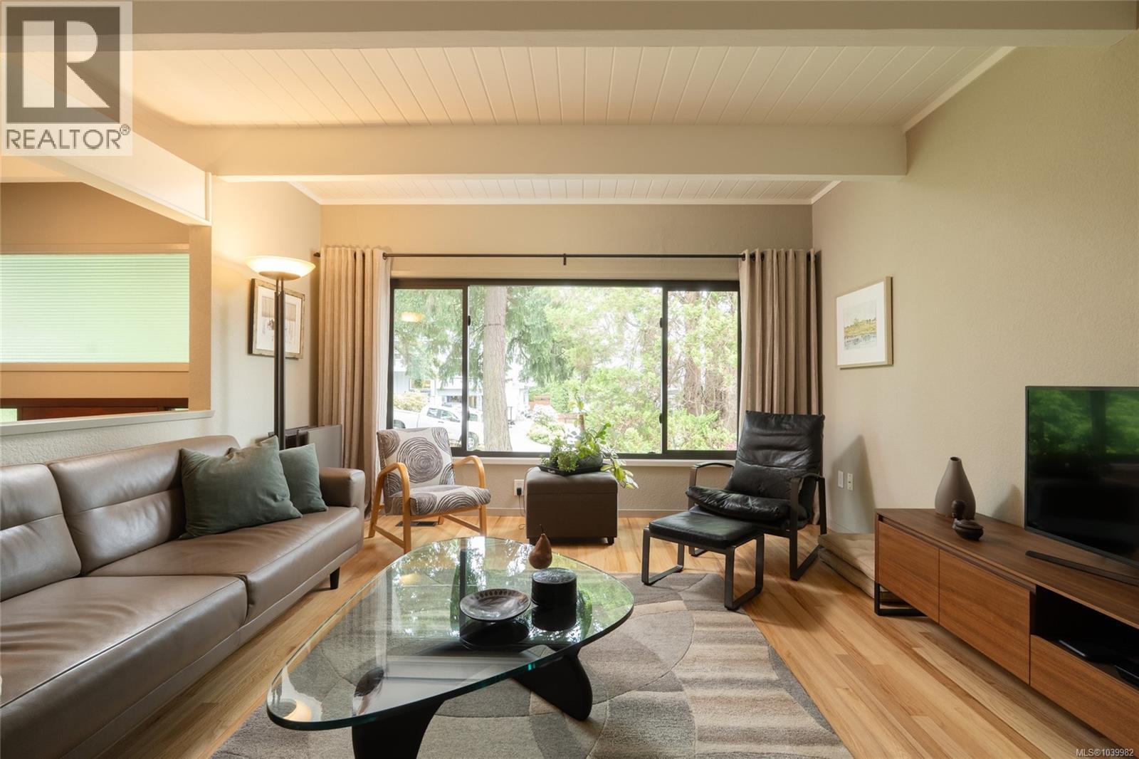 1286 Pike St - 5
