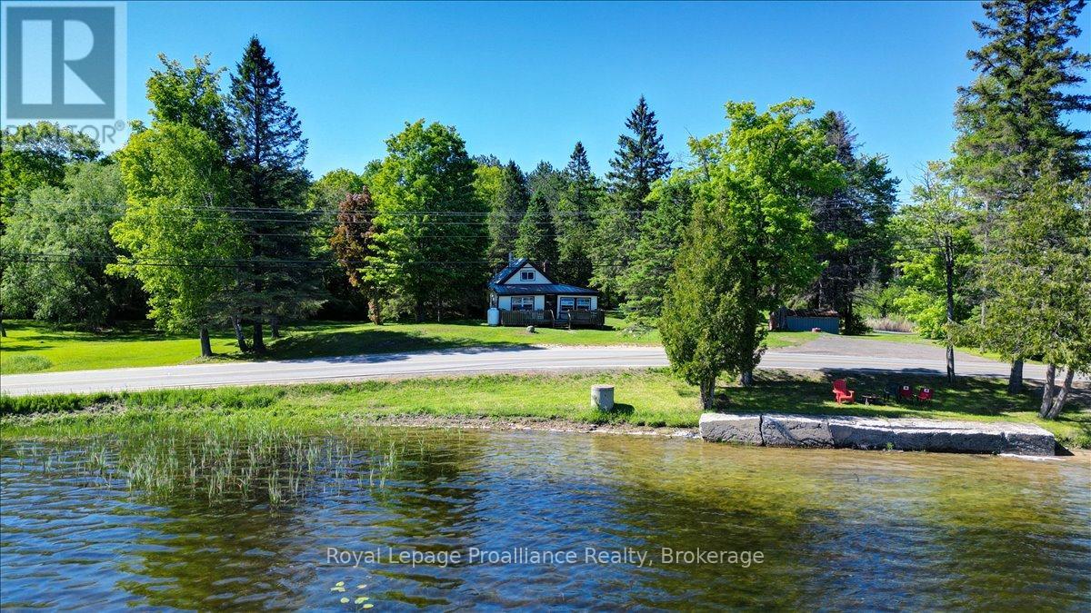 348 STEENBURG LAKE ROAD N - 1