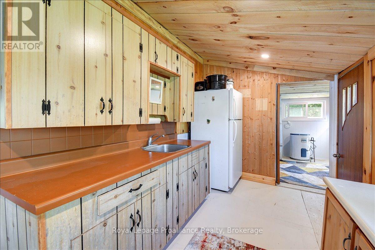 348 STEENBURG LAKE ROAD N - 27
