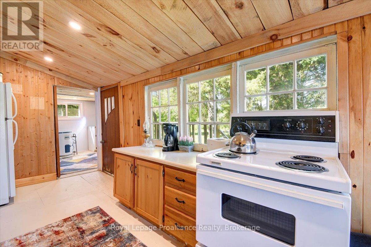 348 STEENBURG LAKE ROAD N - 30