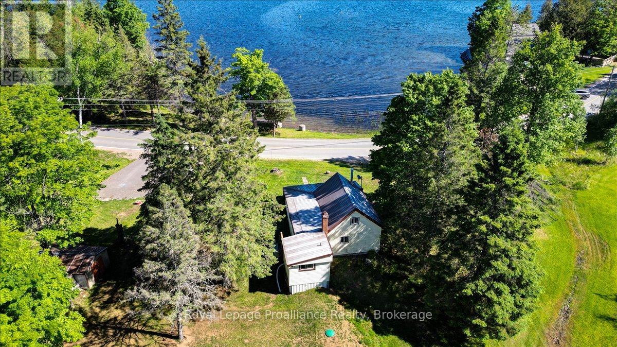 348 STEENBURG LAKE ROAD N - 40