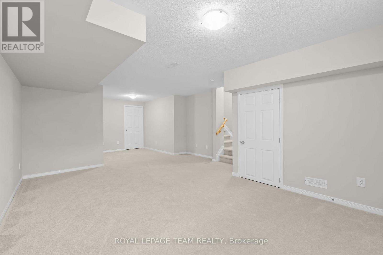 3 Bed, 3 Bath House for Sale in Ottawa – 377 SWEETFLAG STREET, Ottawa – MLS# X13429396 - Image 7
