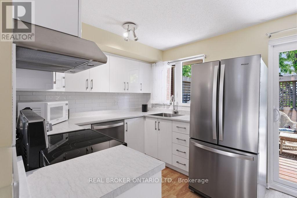 2 Bed, 2 Bath House for Sale in Ottawa – 255 BRUYERE STREET, Ottawa – MLS# X13429402 - Image 22