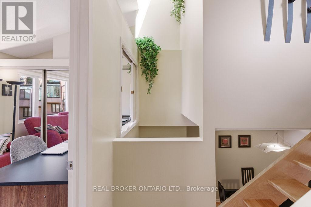 2 Bed, 2 Bath House for Sale in Ottawa – 255 BRUYERE STREET, Ottawa – MLS# X13429402 - Image 31