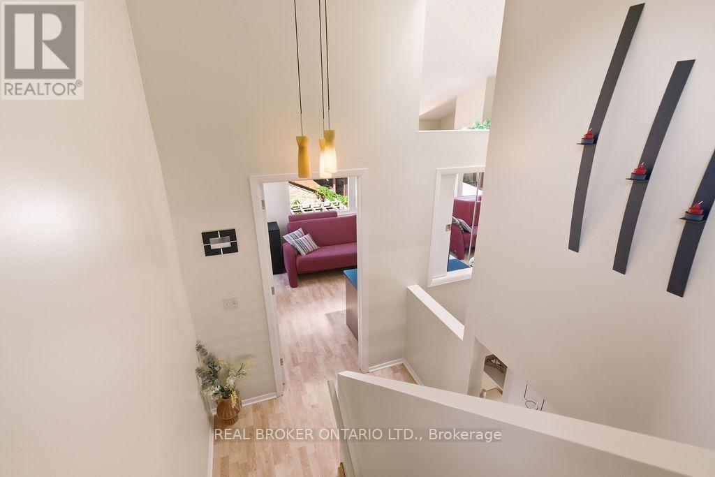 2 Bed, 2 Bath House for Sale in Ottawa – 255 BRUYERE STREET, Ottawa – MLS# X13429402 - Image 32