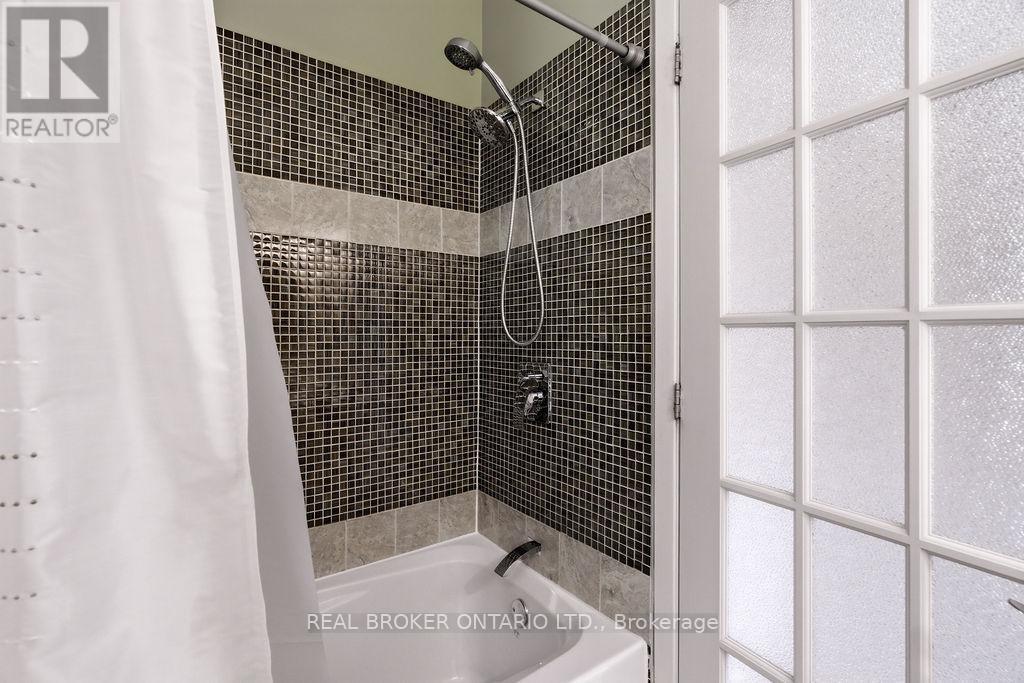 2 Bed, 2 Bath House for Sale in Ottawa – 255 BRUYERE STREET, Ottawa – MLS# X13429402 - Image 39