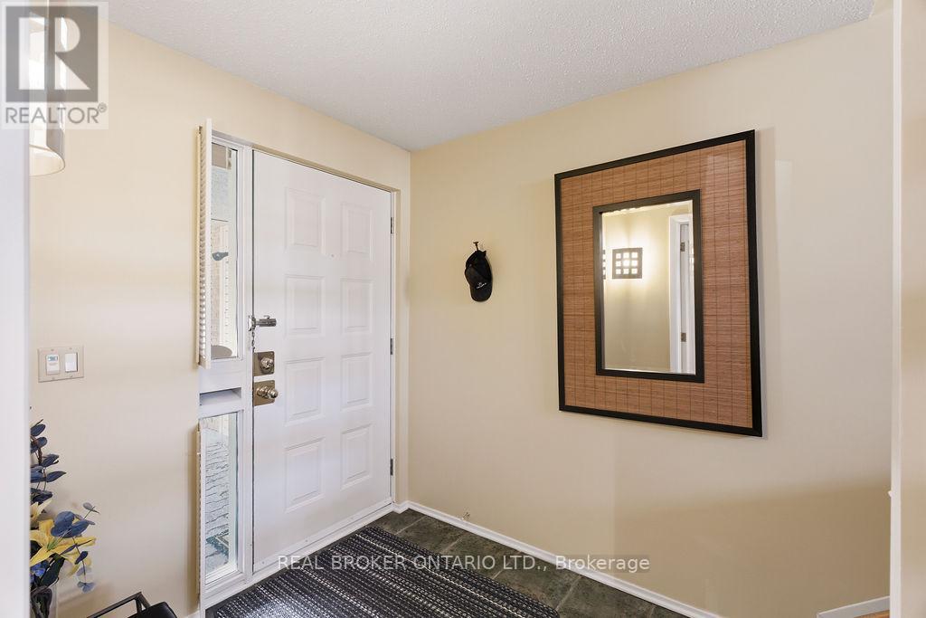 2 Bed, 2 Bath House for Sale in Ottawa – 255 BRUYERE STREET, Ottawa – MLS# X13429402 - Image 7