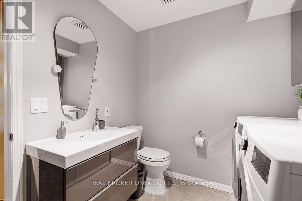 2 Bed, 2 Bath House for Sale in Ottawa – 255 BRUYERE STREET, Ottawa – MLS# X13429402 - Image 9