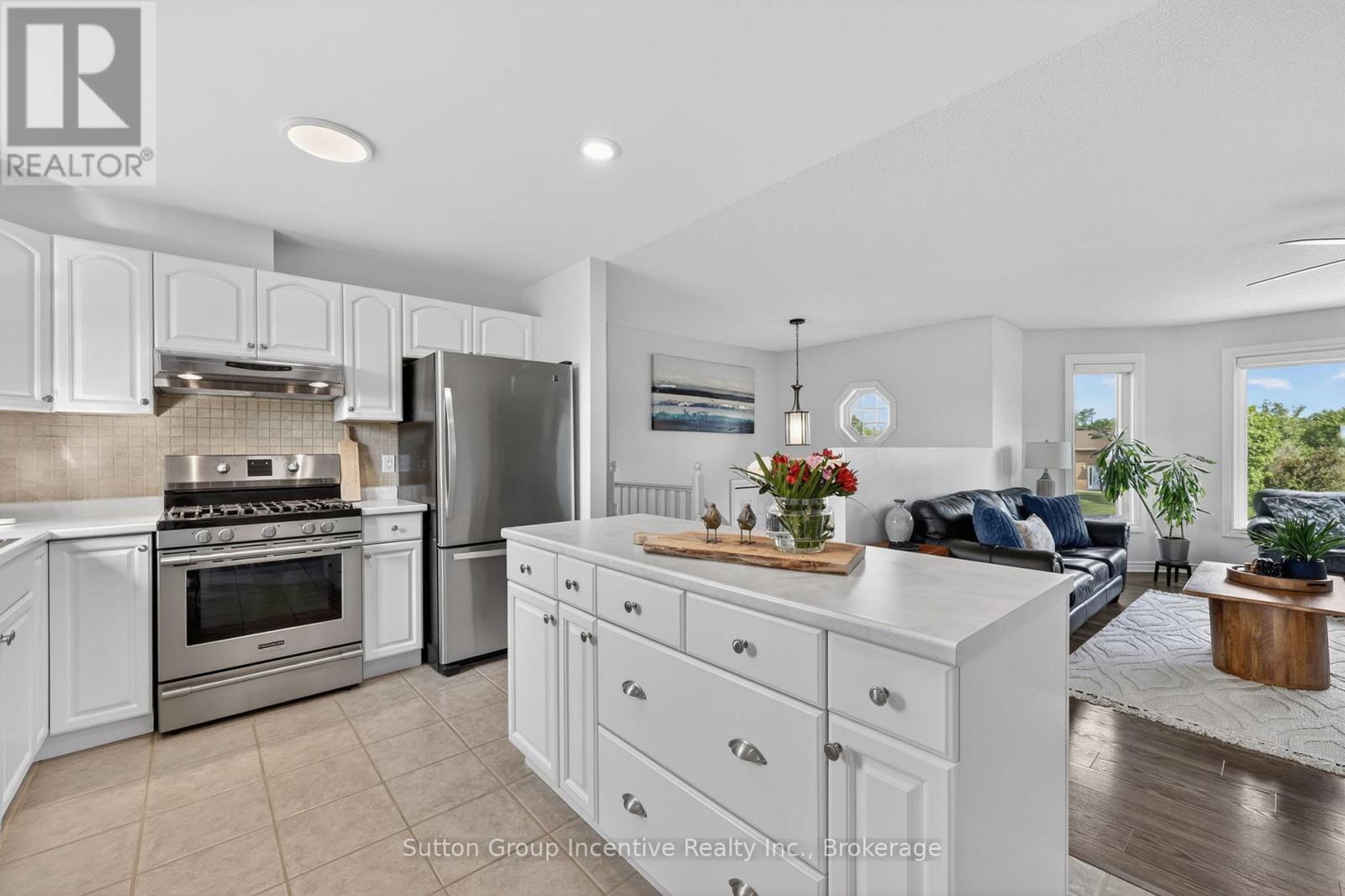 5 MARL CREEK DRIVE - 18