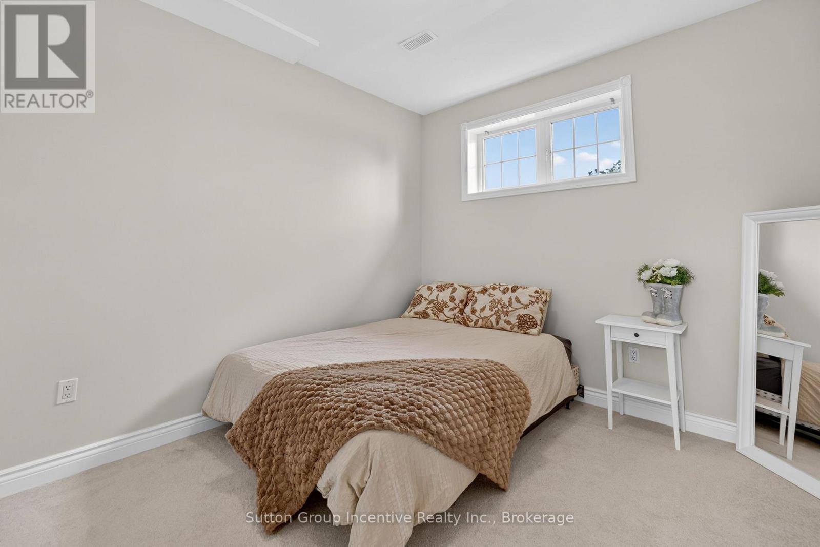 5 MARL CREEK DRIVE - 29