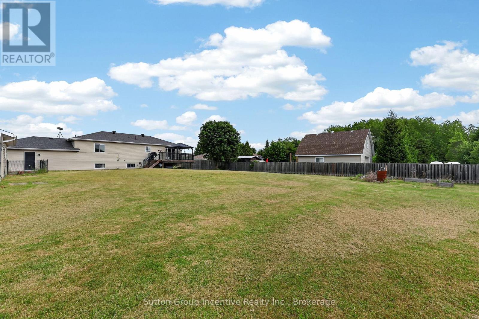 5 MARL CREEK DRIVE - 40