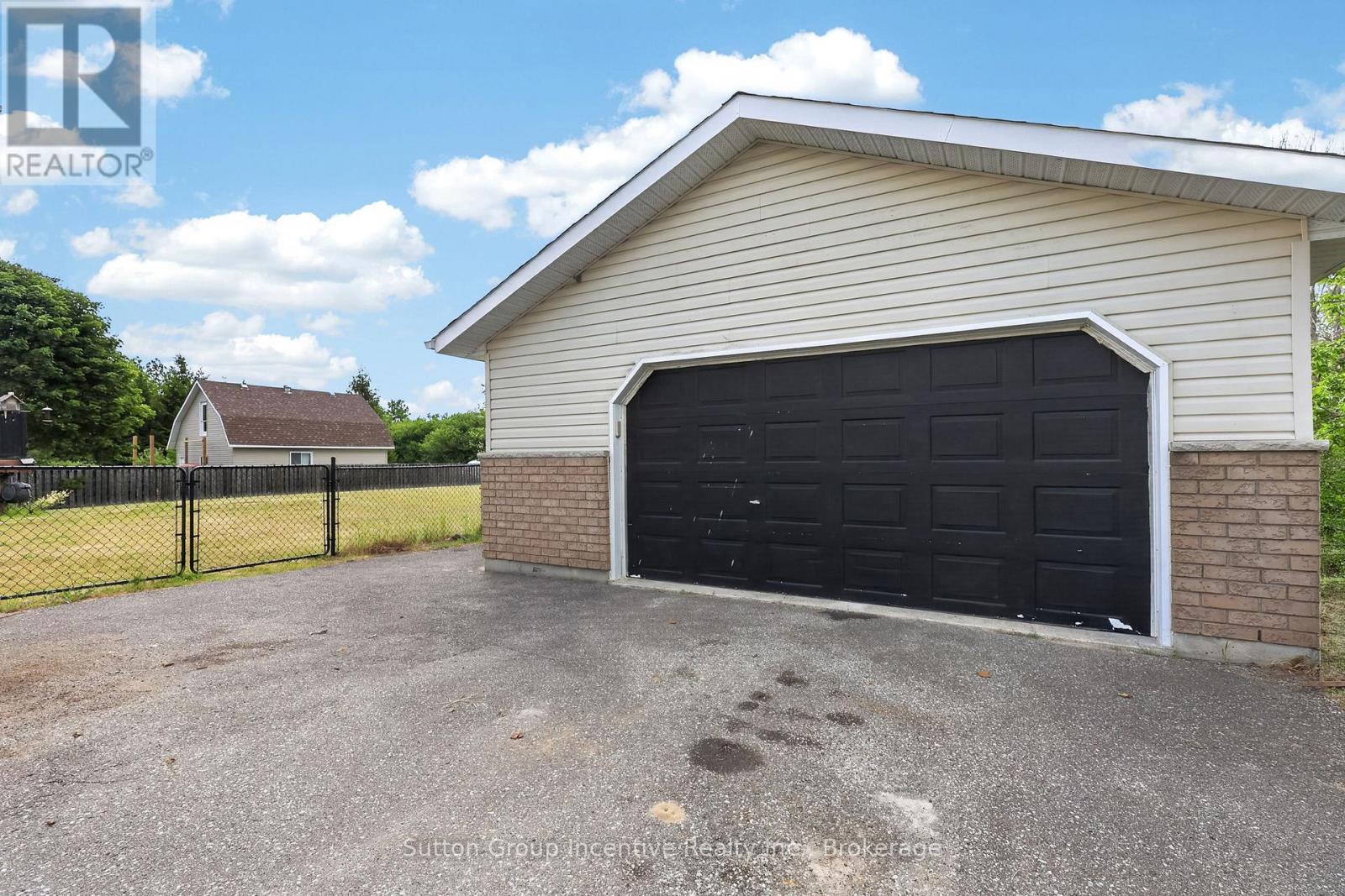 5 MARL CREEK DRIVE - 5