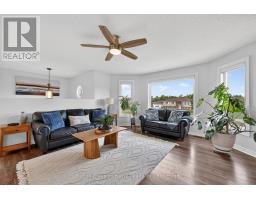 5 Marl Creek Drive, Springwater, ON L0L2K0 Photo 10