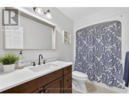 5 Marl Creek Drive, Springwater, ON L0L2K0 Photo 28